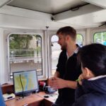 Der Kapitän der BPG beantwortet Fragen rund um das Steuern des Schiffes